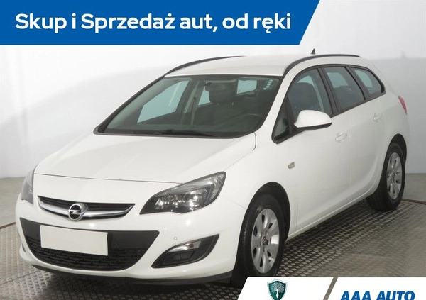 Opel Astra cena 30000 przebieg: 175786, rok produkcji 2014 z Tarnobrzeg małe 211